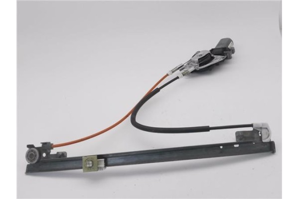 Recambio de mecanismo elevalunas delantero derecho para citroen saxo 1.4 exclusive referencia OEM IAM 400472T1  