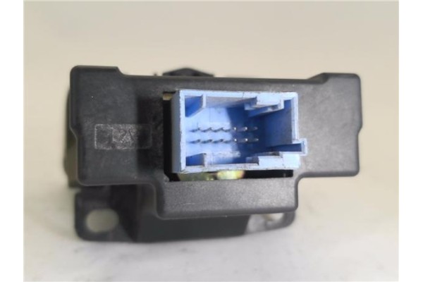 Recambio de freno mano electrico para renault scenic ii (jm) 1.9 confort authentique referencia OEM IAM 8200243681A  