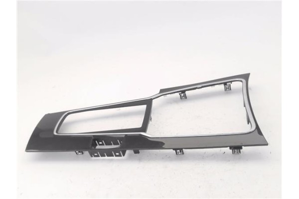 Recambio de embellecedor palanca cambio para peugeot 508 1.6 active referencia OEM IAM 9671083577 1003611X 