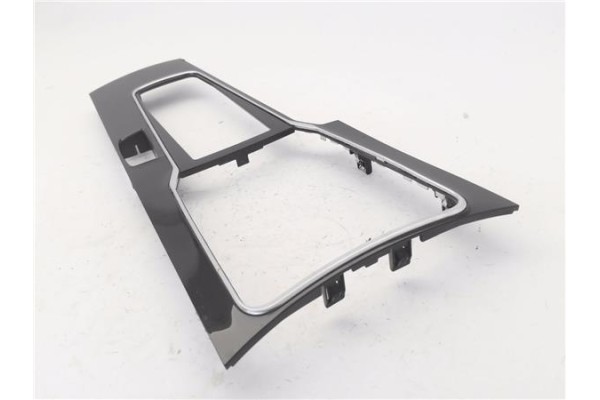 Recambio de embellecedor palanca cambio para peugeot 508 1.6 active referencia OEM IAM 9671083577 1003611X 