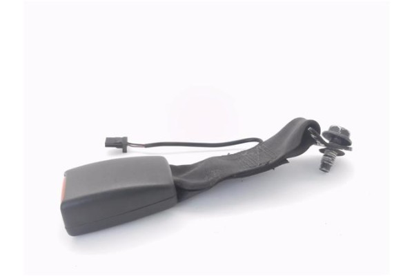 Recambio de anclaje cinturon trasero central para renault captur i 1.2 intens referencia OEM IAM G2285  