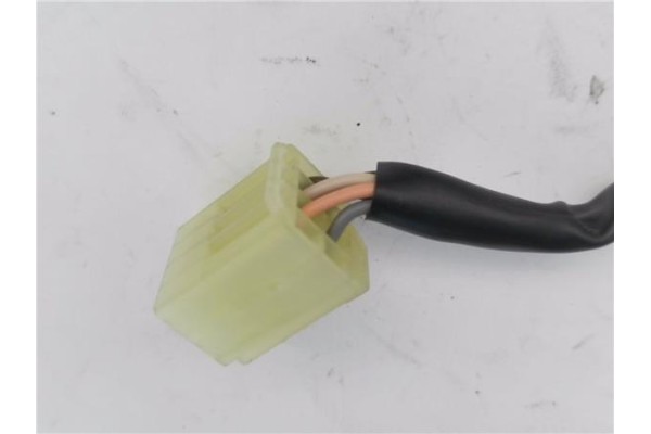 Recambio de retrovisor electrico derecho para opel agila b 1.2 referencia OEM IAM 3601103R E8024541 