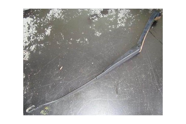 Recambio de brazo limpiaparabrisas delantero para nissan micra ii (k11)(1992) 1.3 i 16v referencia OEM IAM   