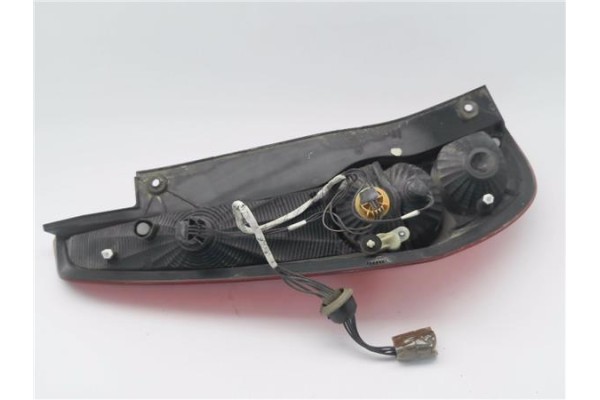 Recambio de piloto trasero derecho para opel agila b 1.2 referencia OEM IAM 89071614  