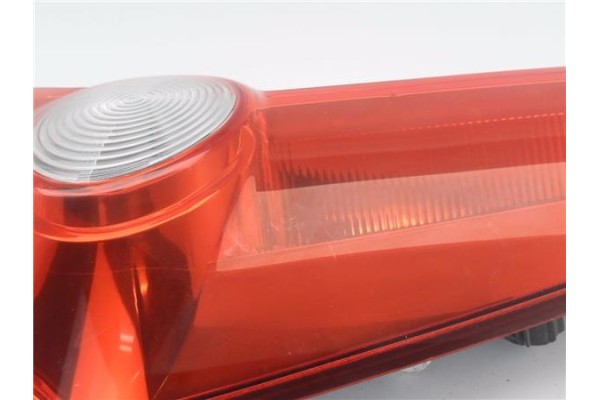 Recambio de piloto trasero derecho para opel agila b 1.2 referencia OEM IAM 89071614  