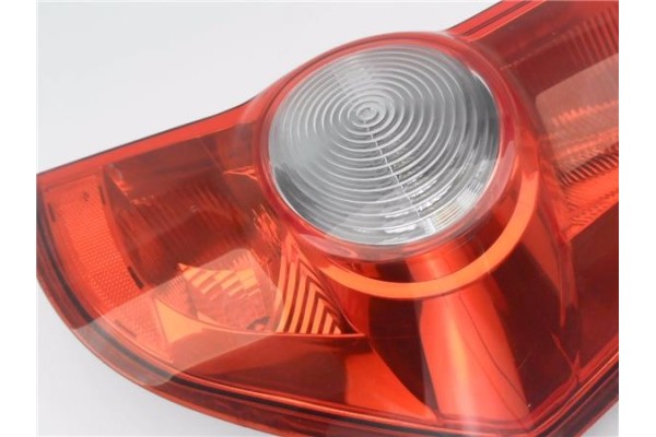 Recambio de piloto trasero derecho para opel agila b 1.2 referencia OEM IAM 89071614  