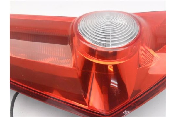 Recambio de piloto trasero izquierdo para opel agila b 1.2 referencia OEM IAM 89071595  