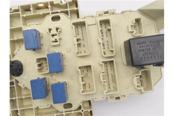 Recambio de caja fusibles/rele para opel agila b 1.2 referencia OEM IAM 3677051K41  