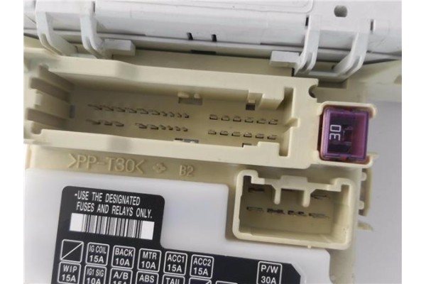 Recambio de caja fusibles/rele para opel agila b 1.2 referencia OEM IAM 3677051K41  