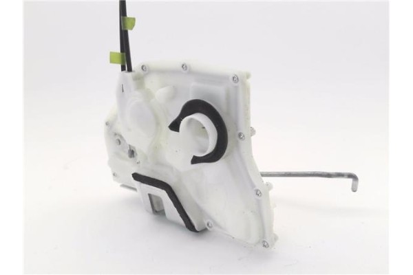 Recambio de cierre electromagnetico delantero derecho para opel agila b 1.2 referencia OEM IAM 8220151K50  
