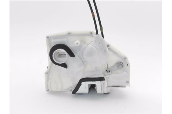 Recambio de cierre electromagnetico delantero izquierdo para opel agila b 1.2 referencia OEM IAM 8220251K60  