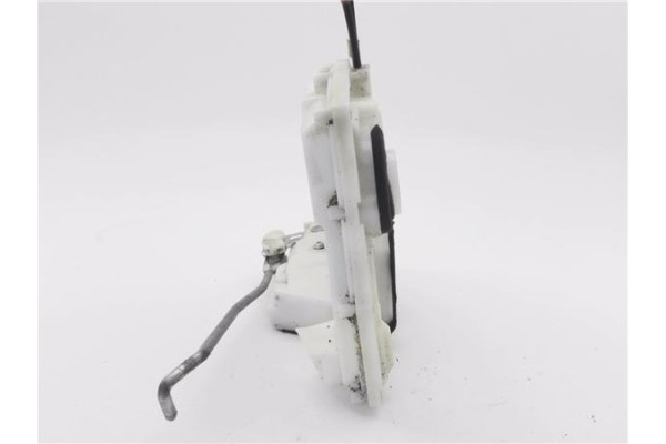 Recambio de cierre electromagnetico delantero izquierdo para opel agila b 1.2 referencia OEM IAM 8220251K60  