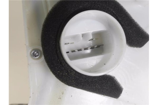 Recambio de cierre electromagnetico delantero izquierdo para opel agila b 1.2 referencia OEM IAM 8220251K60  