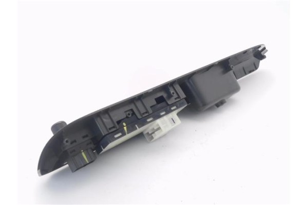 Recambio de mando elevalunas delantero izquierdo para opel agila b 1.2 referencia OEM IAM 3200101153959050100 8372251K70 