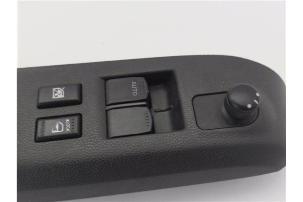 Recambio de mando elevalunas delantero izquierdo para opel agila b 1.2 referencia OEM IAM 3200101153959050100 8372251K70 