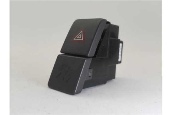 Recambio de interruptor luces emergencia para opel agila b 1.2 referencia OEM IAM 3743052K00 3192400 