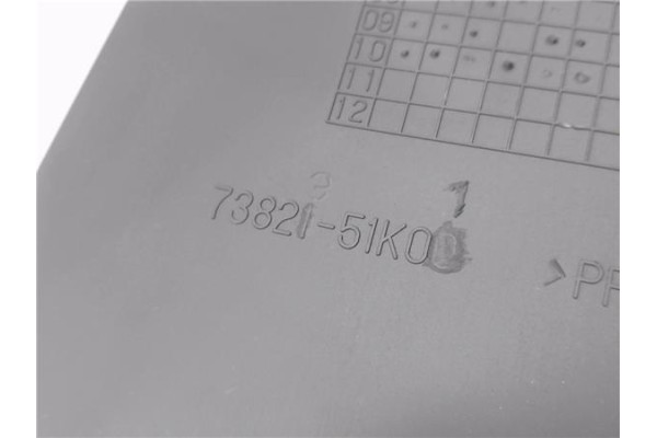 Recambio de portaobjetos consola central para opel agila b 1.2 referencia OEM IAM 7382151K01  
