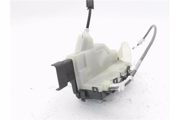 Recambio de cierre electromagnetico delantero izquierdo para citroen c3 aircross 1.2 c-series referencia OEM IAM 266782 16943710