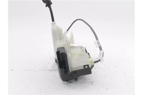Recambio de cierre electromagnetico delantero izquierdo para citroen c3 aircross 1.2 c-series referencia OEM IAM 266782 16943710