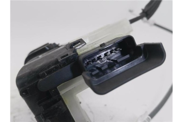 Recambio de cierre electromagnetico delantero izquierdo para citroen c3 aircross 1.2 c-series referencia OEM IAM 266782 16943710