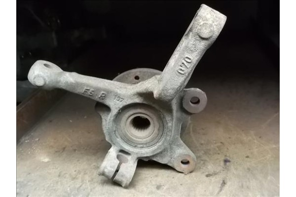 Recambio de mangueta delantero izquierda para renault twingo ii 1.2 (c063, c064) referencia OEM IAM   