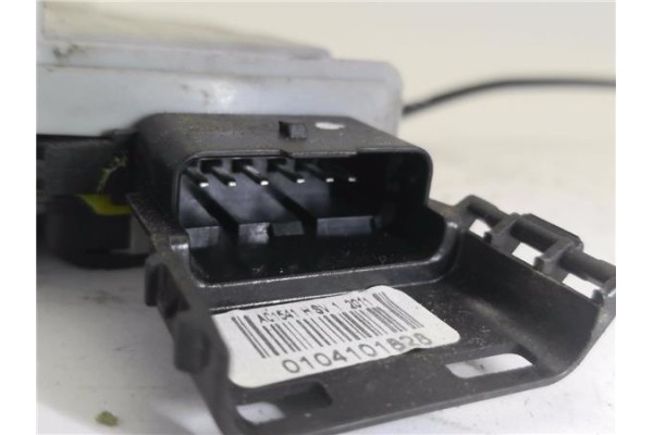 Recambio de cierre electromagnetico trasero derecho para peugeot 508 1.6 active referencia OEM IAM 851927 A02531 