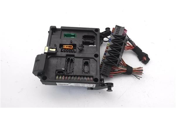 Recambio de caja fusibles/rele para seat alhambra (7v9) 1.9 reference referencia OEM IAM 7M3937548B  