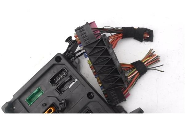 Recambio de caja fusibles/rele para seat alhambra (7v9) 1.9 reference referencia OEM IAM 7M3937548B  