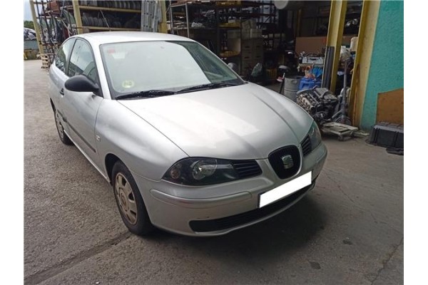 seat ibiza (6l1) del año 2003
