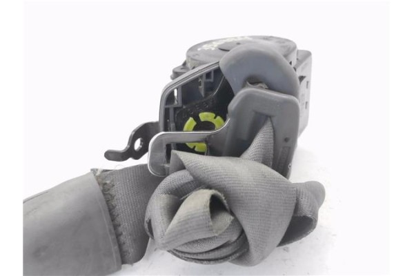 Recambio de cinturon 3ª fila derecho para ssangyong rodius 2.7 270 xdi referencia OEM IAM 7560221201  