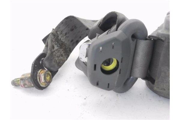 Recambio de cinturon 3ª fila izquierdo para ssangyong rodius 2.7 270 xdi referencia OEM IAM 7560121201  