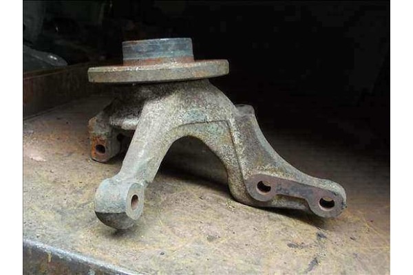 Recambio de mangueta delantero izquierda para renault twingo ii 1.2 (c063, c064) referencia OEM IAM   