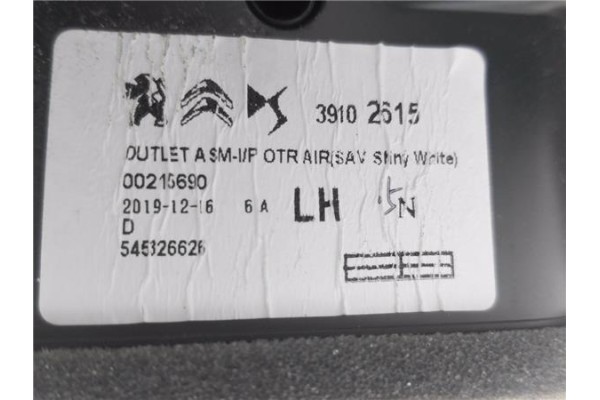 Recambio de rejilla entrada de aire para citroen c3 aircross 1.2 c-series referencia OEM IAM 39102615 13471194 