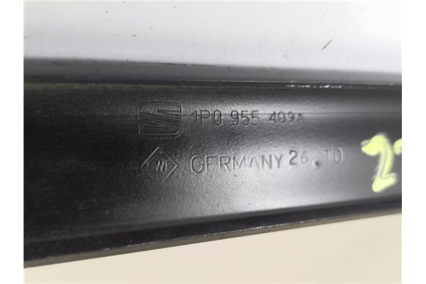 Recambio de brazo limpiaparabrisas delantero izquierdo para seat leon (1p1) 1.2 reference referencia OEM IAM 1P0955409A  