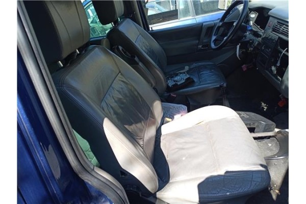 Recambio de juego asientos para volkswagen t4 transporter 1.9 furgón referencia OEM IAM 0  