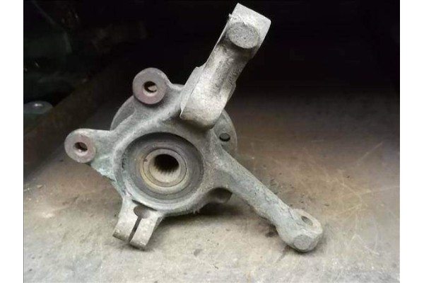 Recambio de mangueta delantero derecha para renault r 19 berl. con portón (b/c53) 1.7 referencia OEM IAM   