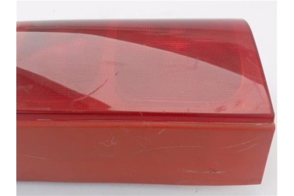 Recambio de piloto trasero derecho para renault master ii furgón (fd) 2.8 dti referencia OEM IAM 85511943R  