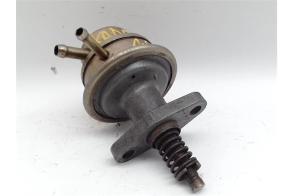 Recambio de bomba combustible para opel kadett e 1.6 club especial familiar referencia OEM IAM 96724L7  