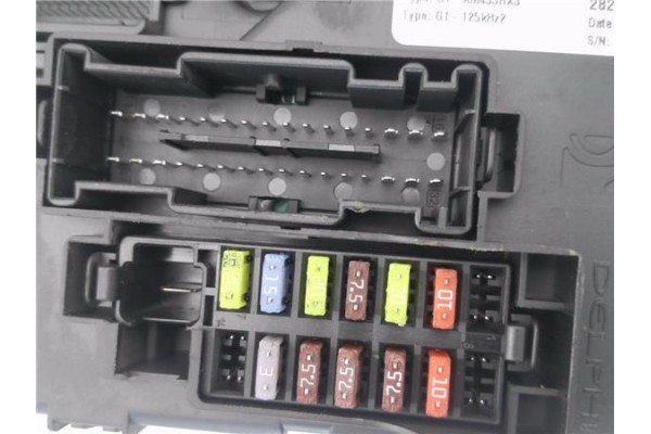 Recambio de caja fusibles/rele para opel corsa d 1.2 referencia OEM IAM 13320627 401154265 
