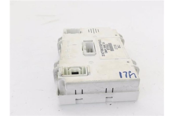 Recambio de caja fusibles/rele para fiat sedici (189) 1.9 jtd 8v 120 emotion referencia OEM IAM 3677055L20  