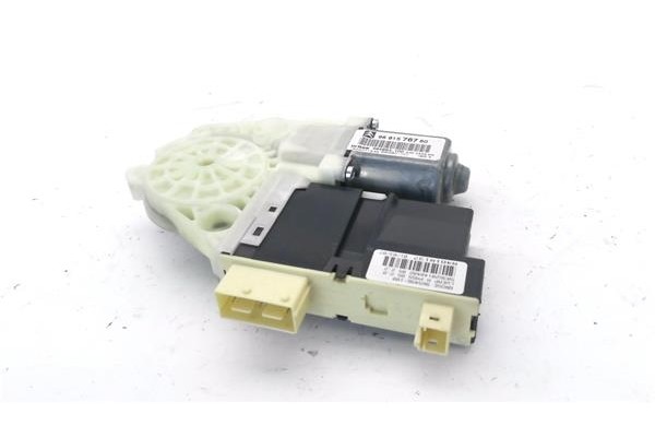 Recambio de motor elevalunas delantero derecho para citroen c4 coupe 1.6 hdi referencia OEM IAM 9681576780 965496100 