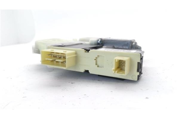 Recambio de motor elevalunas delantero derecho para citroen c4 coupe 1.6 hdi referencia OEM IAM 9681576780 965496100 