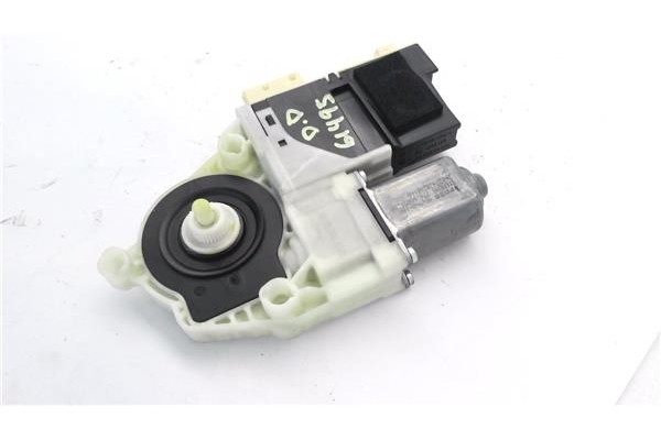 Recambio de motor elevalunas delantero derecho para citroen c4 coupe 1.6 hdi referencia OEM IAM 9681576780 965496100 
