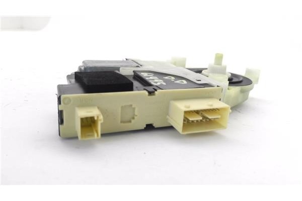 Recambio de motor elevalunas delantero derecho para citroen c4 coupe 1.6 hdi referencia OEM IAM 9681576780 965496100 