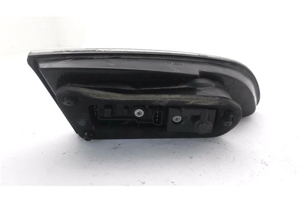 Recambio de piloto interior izquierdo para seat ibiza (6l1) 1.4 tdi referencia OEM IAM 6L6945093L 6L6945107F 