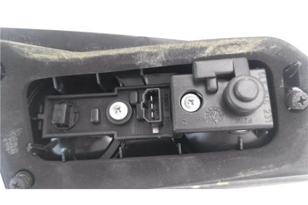Recambio de piloto interior izquierdo para seat ibiza (6l1) 1.4 tdi referencia OEM IAM 6L6945093L 6L6945107F 
