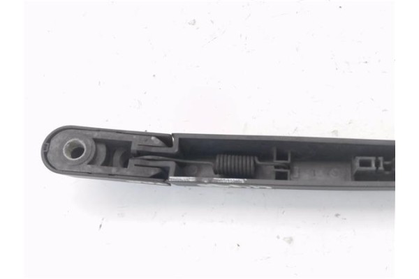 Recambio de brazo limpiaparabrisas trasero para citroen c4 coupe 1.6 hdi referencia OEM IAM 9646801877 80012897 