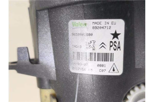 Recambio de faro antiniebla derecho para citroen c4 coupe 1.6 hdi referencia OEM IAM 9650001680 89204712 