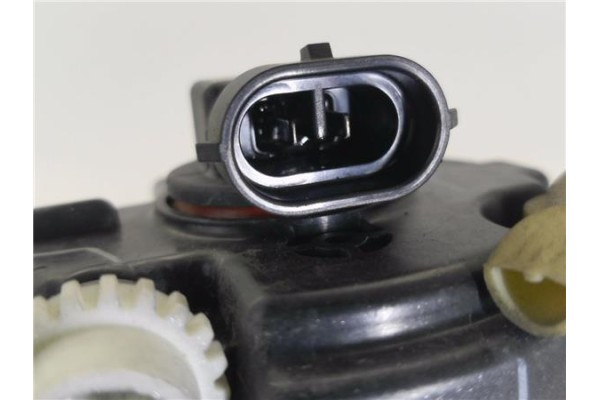 Recambio de faro antiniebla derecho para citroen c4 coupe 1.6 hdi referencia OEM IAM 9650001680 89204712 