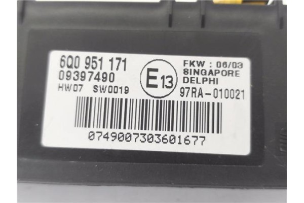 Recambio de modulo electronico para volkswagen polo iv (9n1) 1.4 16v referencia OEM IAM 6Q0951171 9397490 